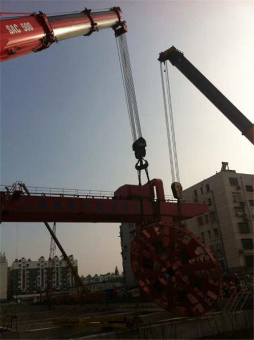 梅河口市吊车起重机如何安装钢丝绳使用安全?