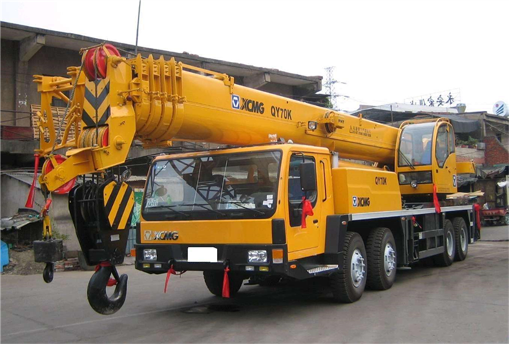 梅河口市吊车出租选择重点