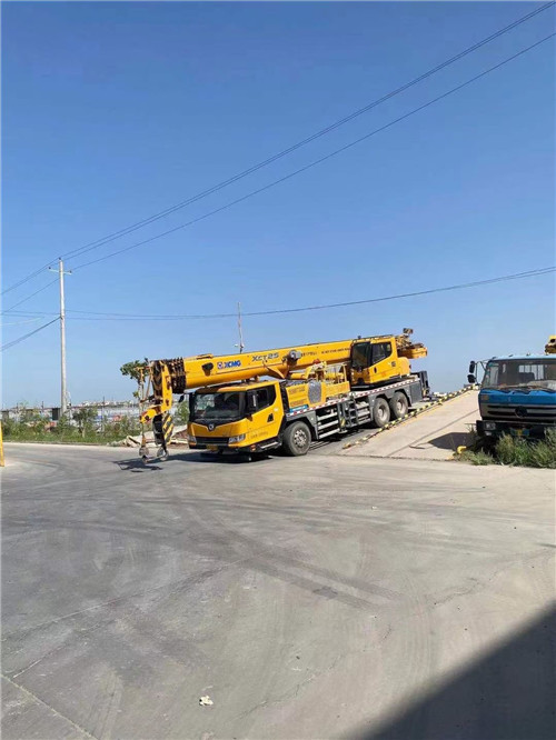 梅河口市吊车作业时，可能会产生哪些额外收费项目？