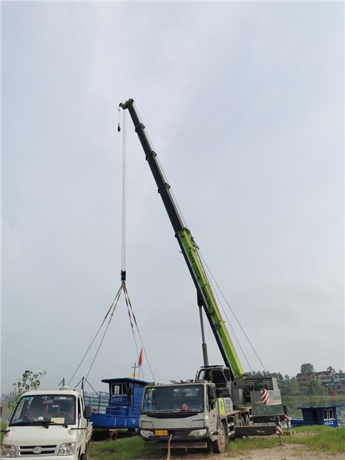 梅河口市桥梁建设吊装案例